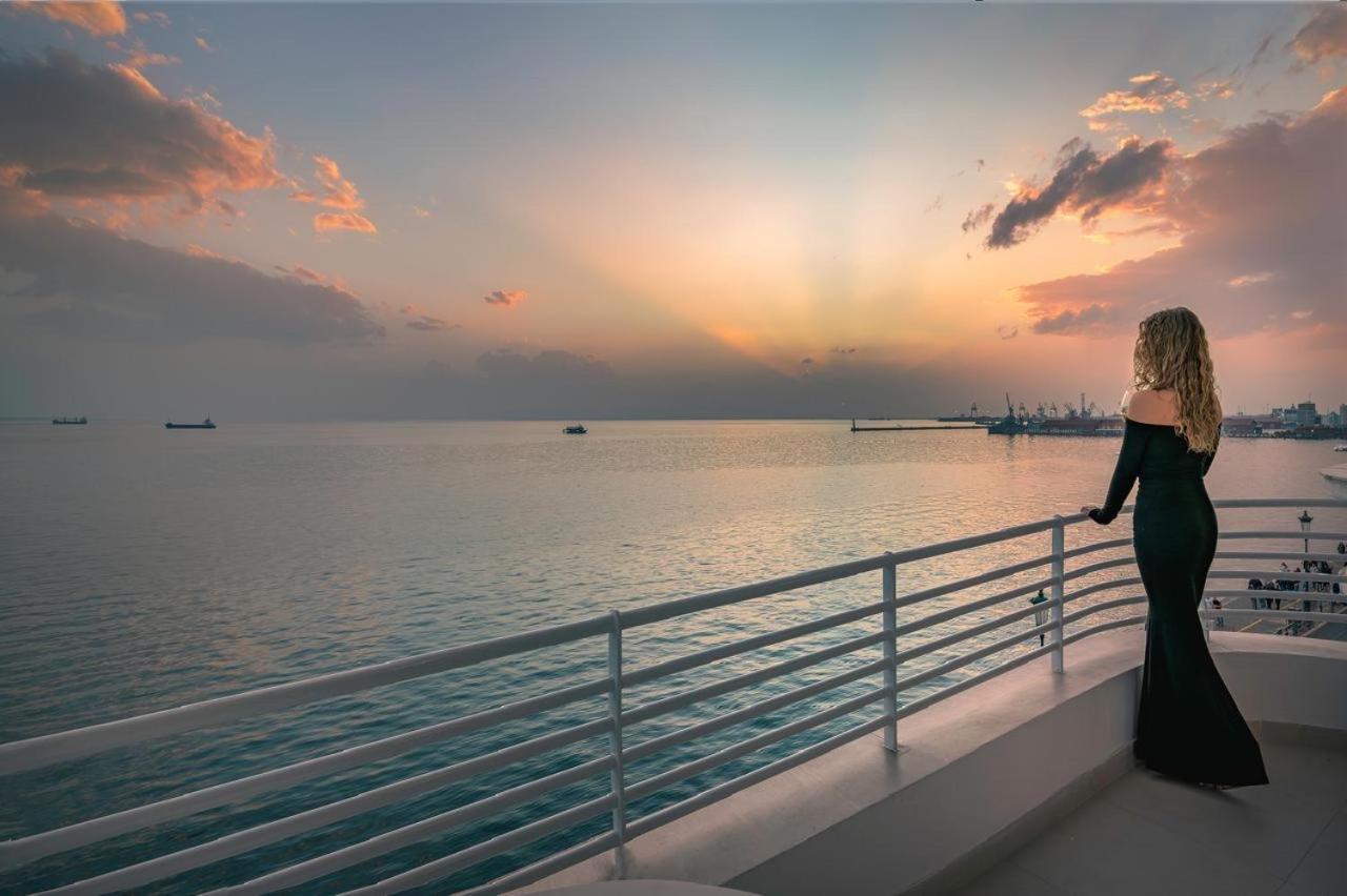 Iconic Salonica Suite Seafront Exterior foto